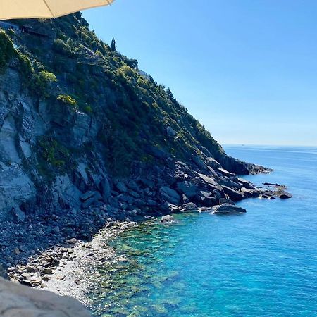 La Marina Tower Apartment With Private Sea View Terrace Vernazza Extérieur photo