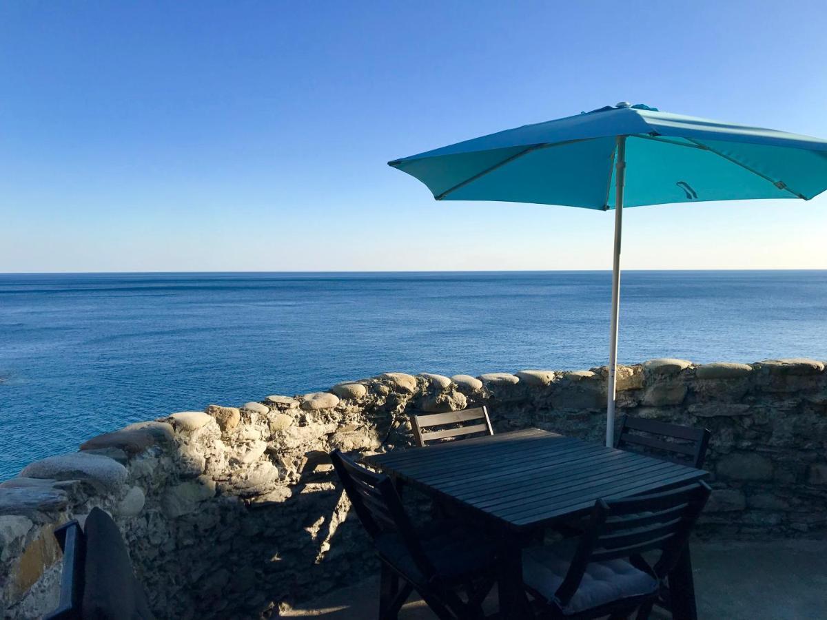 La Marina Tower Apartment With Private Sea View Terrace Vernazza Extérieur photo