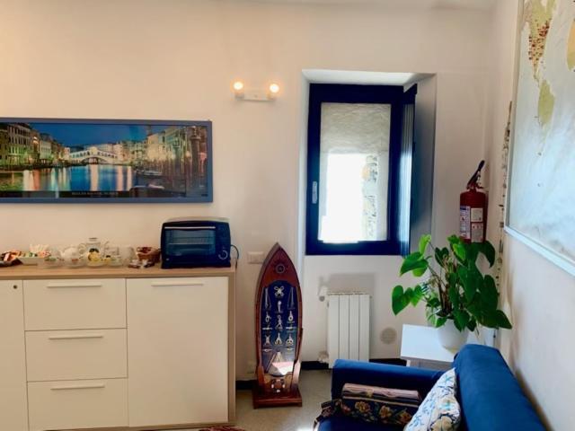 La Marina Tower Apartment With Private Sea View Terrace Vernazza Extérieur photo