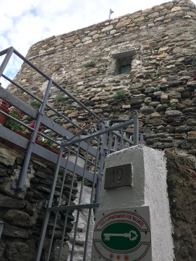 La Marina Tower Apartment With Private Sea View Terrace Vernazza Extérieur photo